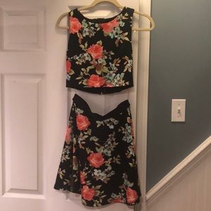 Two piece high waisted skirt outfit